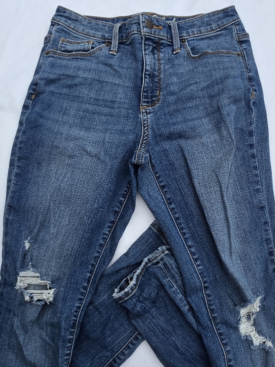 Universal Thread Denim - Universal Thread Women's Distressed Dark Blue Skinny Jeans